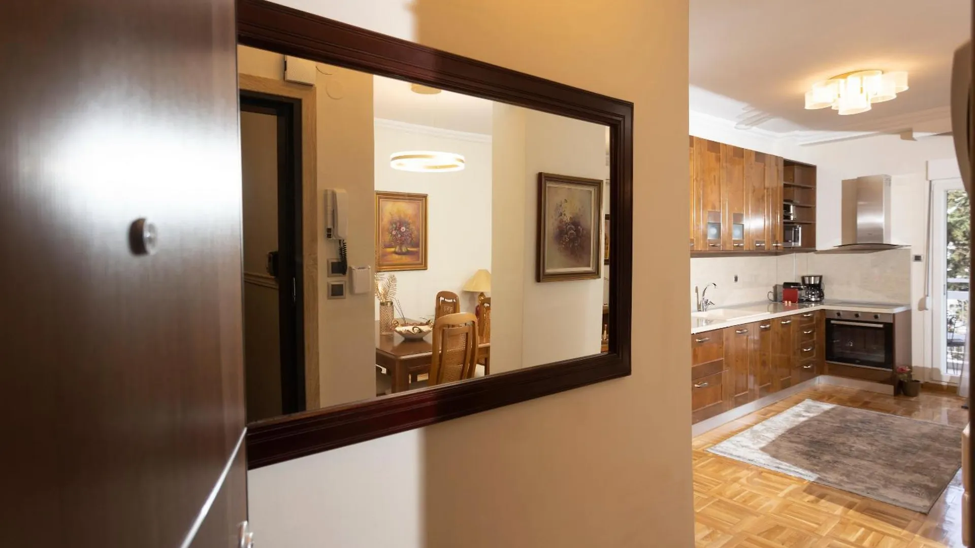 King George 32 Luxury Apartment 塞萨洛尼基